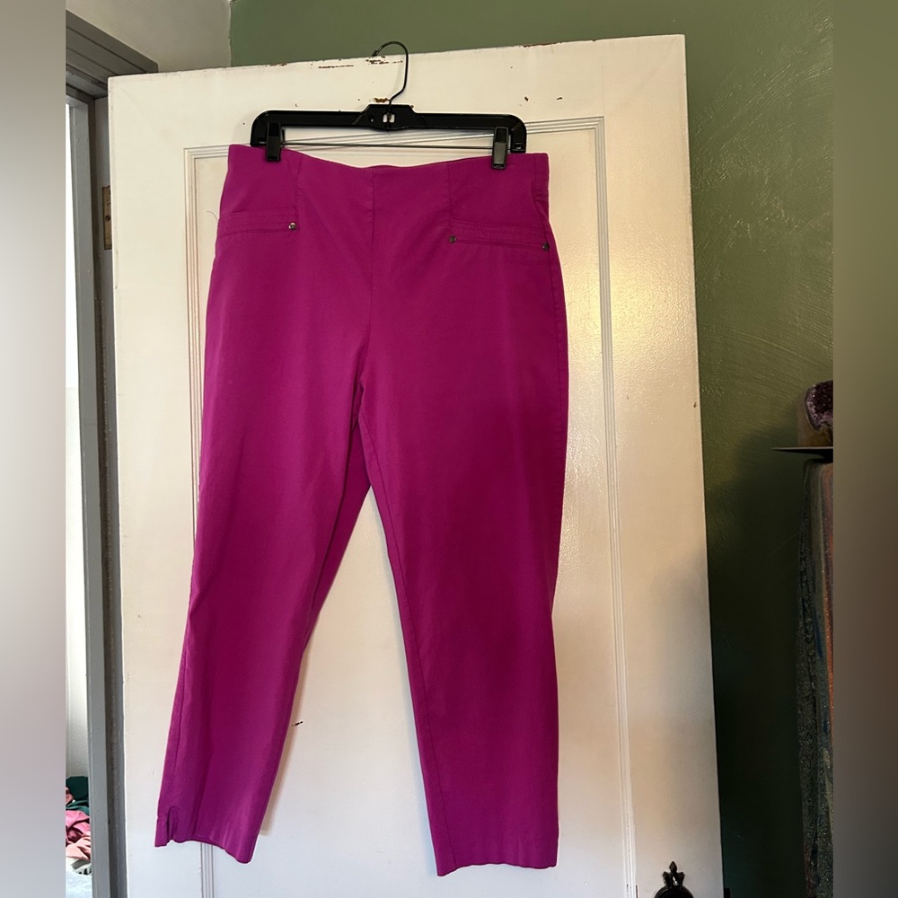 Maurice’s stretch Women's Pink ankle Pants